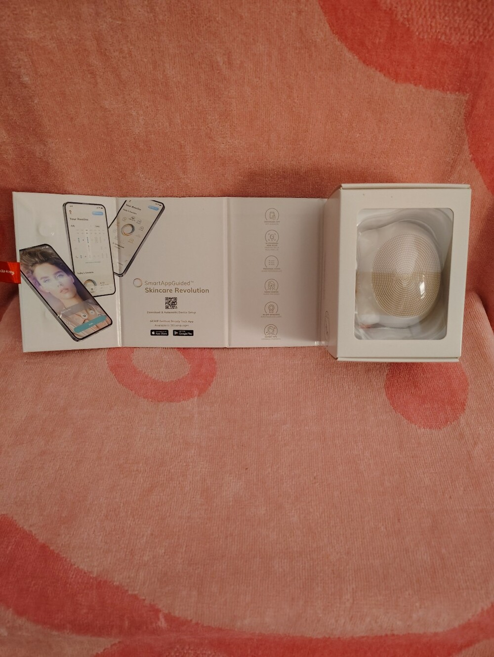 Hello Kitty x GESKE Smart App Guided 4 In 1 Sonic Facial Brush - Picture 13 of 13